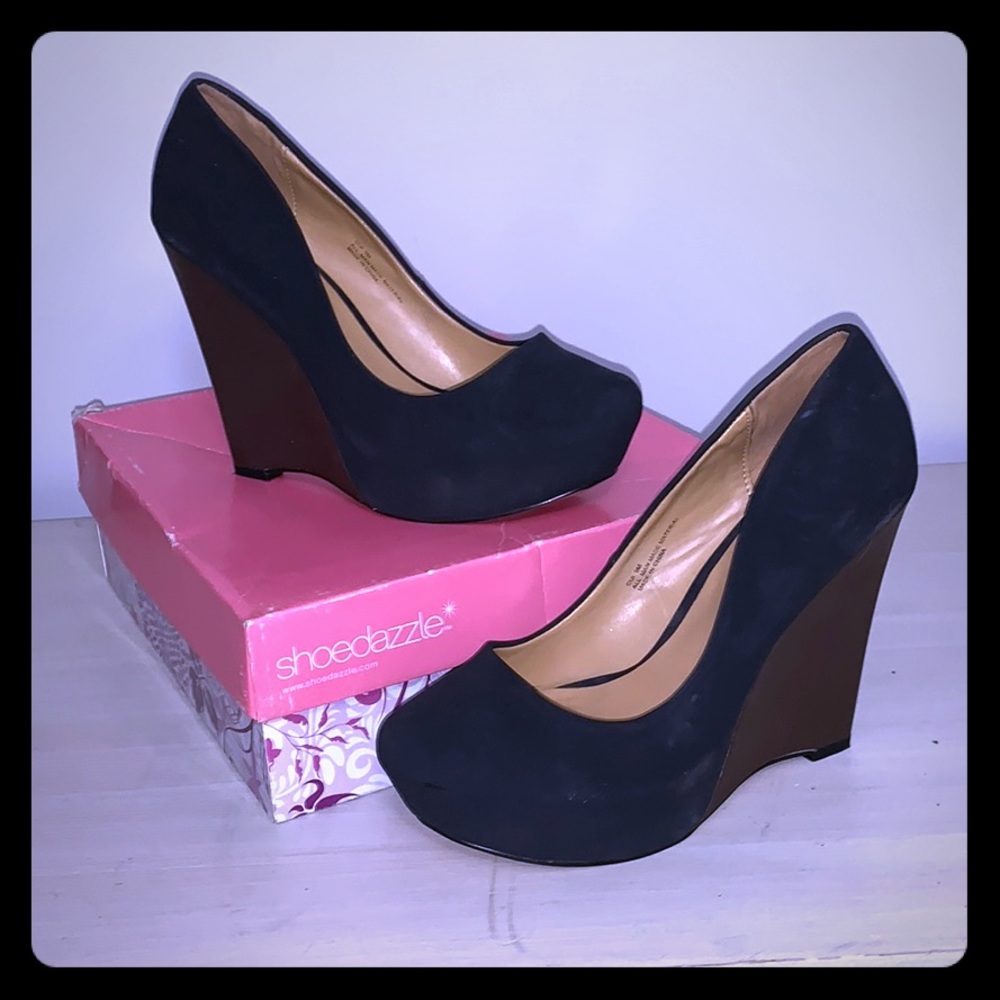 NAVY Round toe wedge